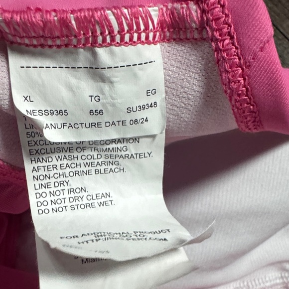 Nike Pink Swimsuit - Picture 8 of 9